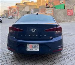 هیوندای ئەلەنترا
